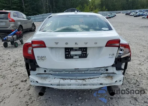 2013 Volvo S60 T5 z USA, uszkodzony, nr VIN YV1612FH0D1228378